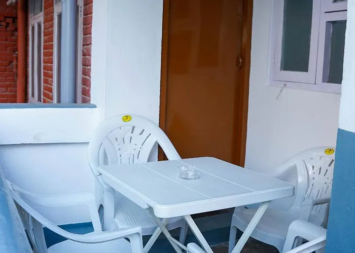 Everest 2bhk Thamel 5 Min Walk 2nd Floor