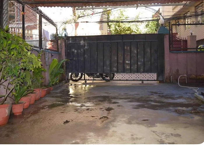 Everest 2bhk Thamel 5 Min Walk 2nd Floor Apartment *