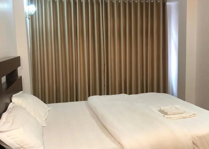 Apartment Everest 2bhk Thamel 5 Min Walk 2nd Floor *
